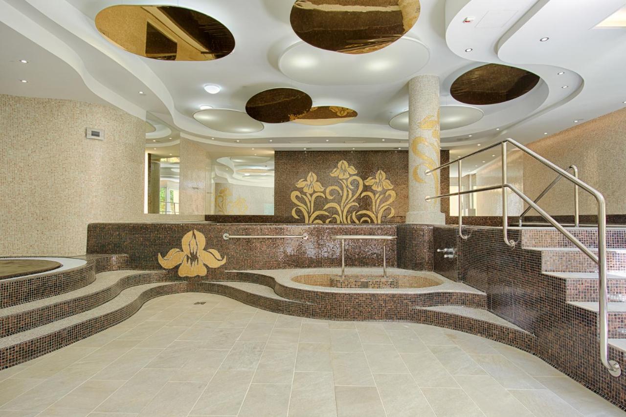Spa Hotel Iris Karlovy Vary Exterior photo