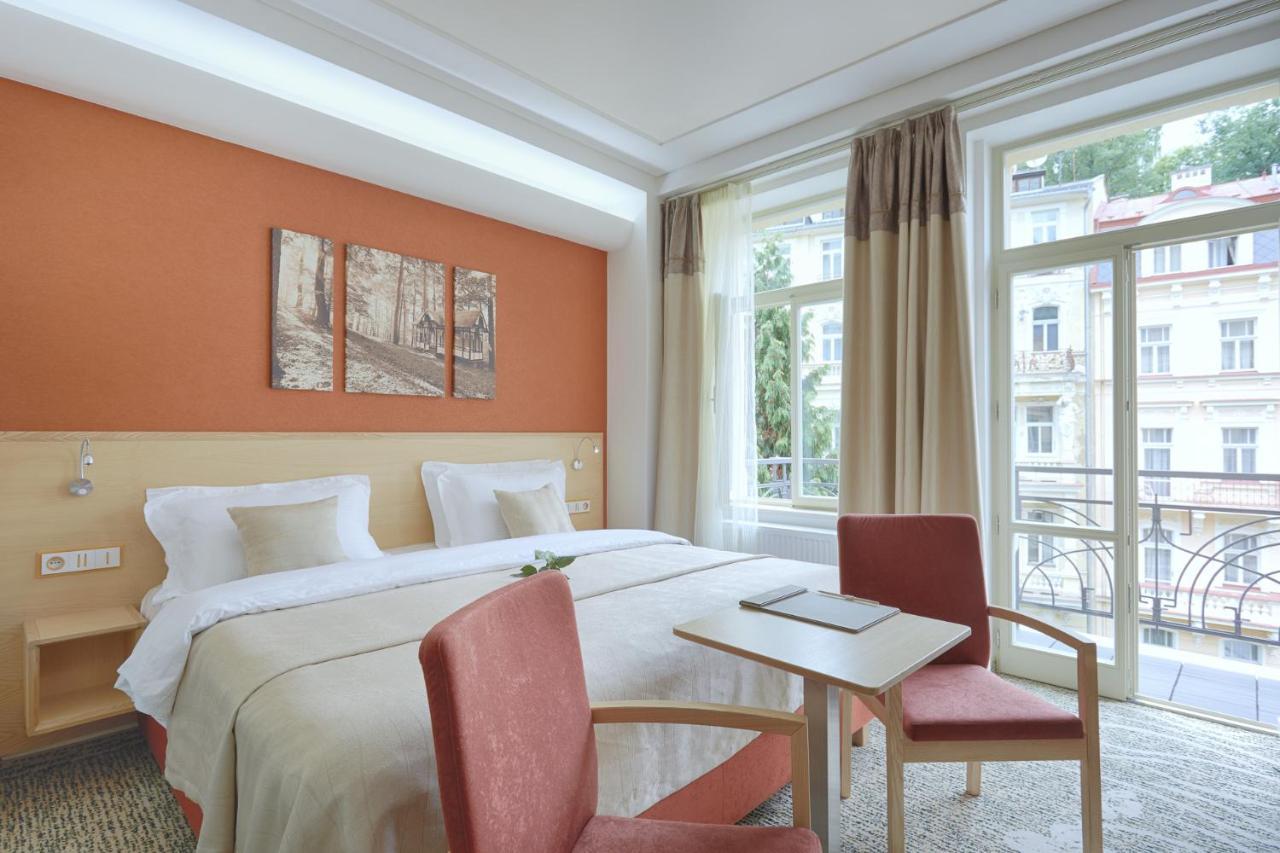 Spa Hotel Iris Karlovy Vary Exterior photo