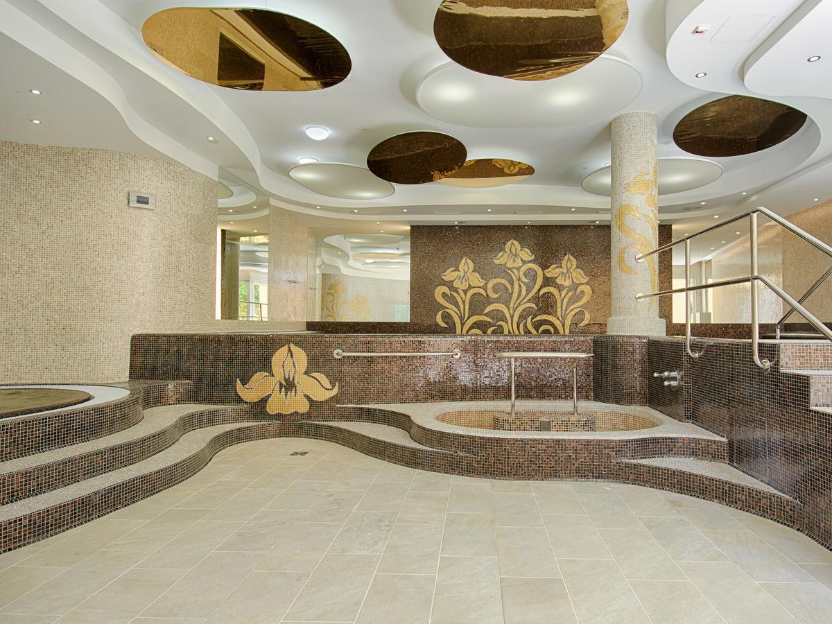 Spa Hotel Iris Karlovy Vary Exterior photo